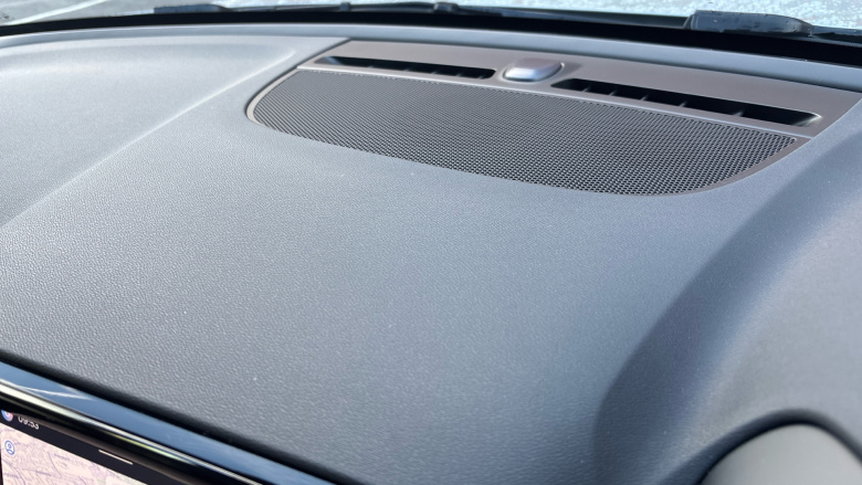 Volvo XC40 2.0 B4P Plus Dark 5dr Auto Petrol Estate